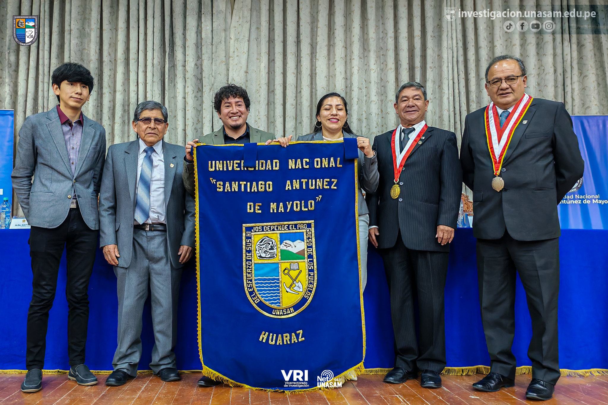 DOCENTES SANTIAGUINOS PARTICIPARÁN EN LA XXXII EXPEDICIÓN CIENTÍFICA DEL PERÚ EN LA  ANTÁRTIDA